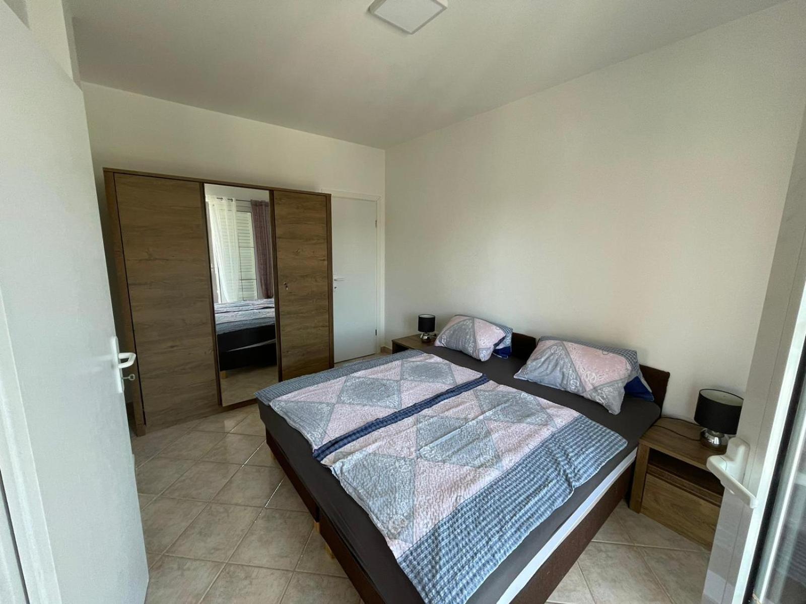 Apartmani Ira Vir Bilik gambar
